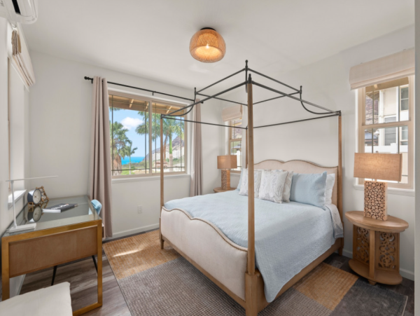 Luxury 4-Bedroom Retreat in Makaha Valley, Oahu - Your Perfect Getaway in Paradise